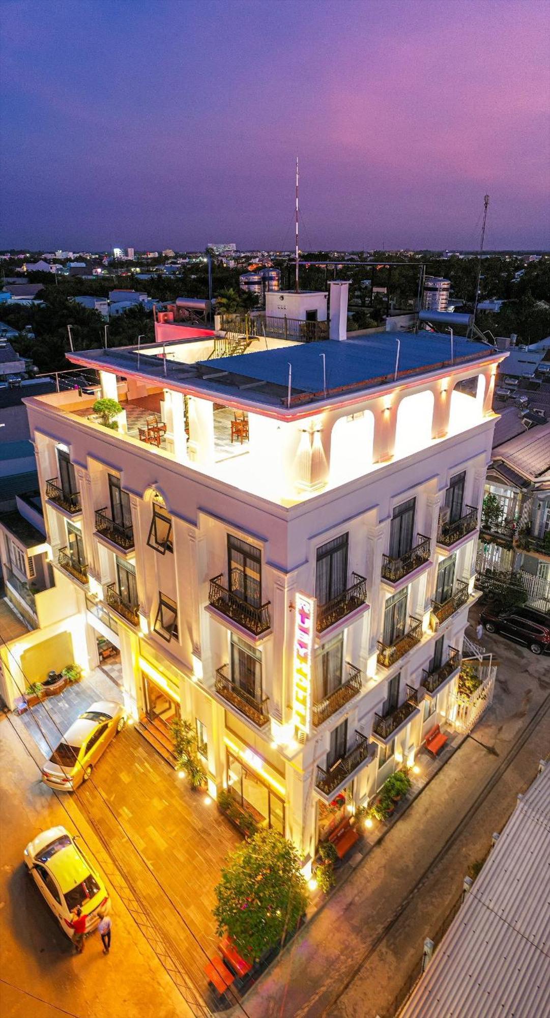 Ruby Hotel Vĩnh Long Eksteriør billede